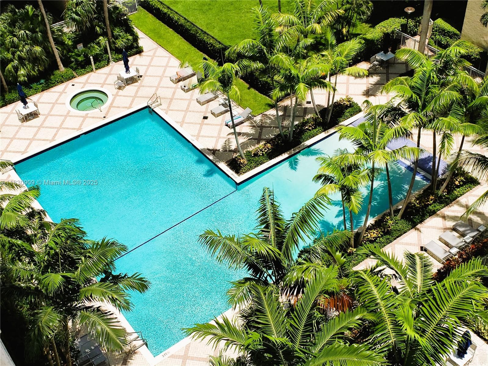 2000 N Bayshore Dr # 509, Miami FL 33137 — 59