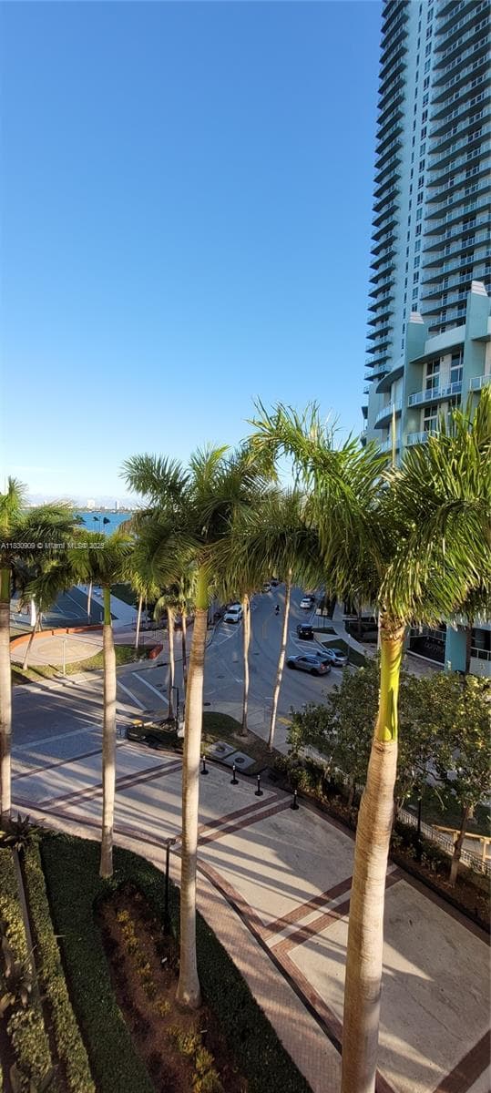 2000 N Bayshore Dr # 509, Miami FL 33137 — 31