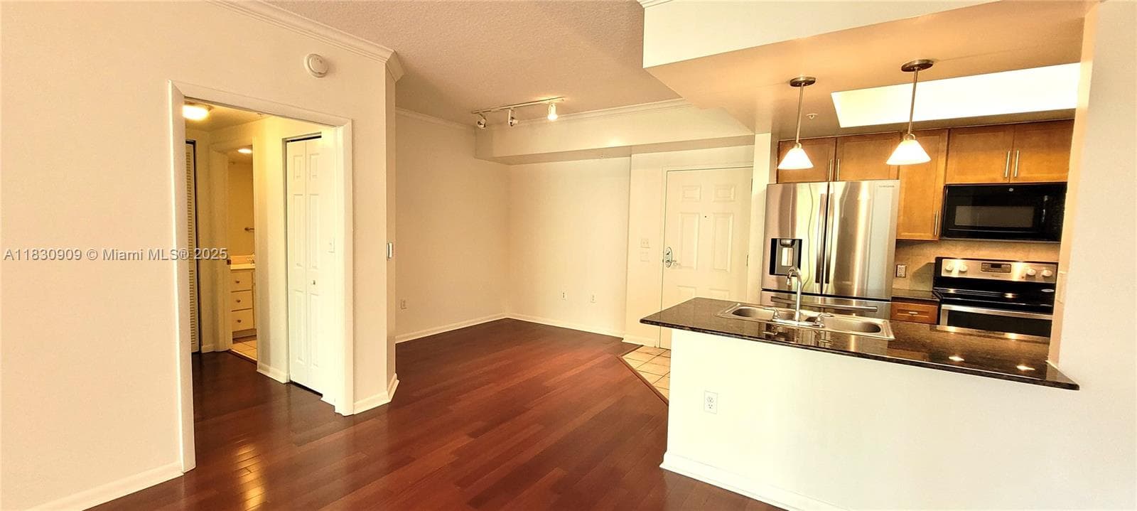 2000 N Bayshore Dr # 509, Miami FL 33137 — 8