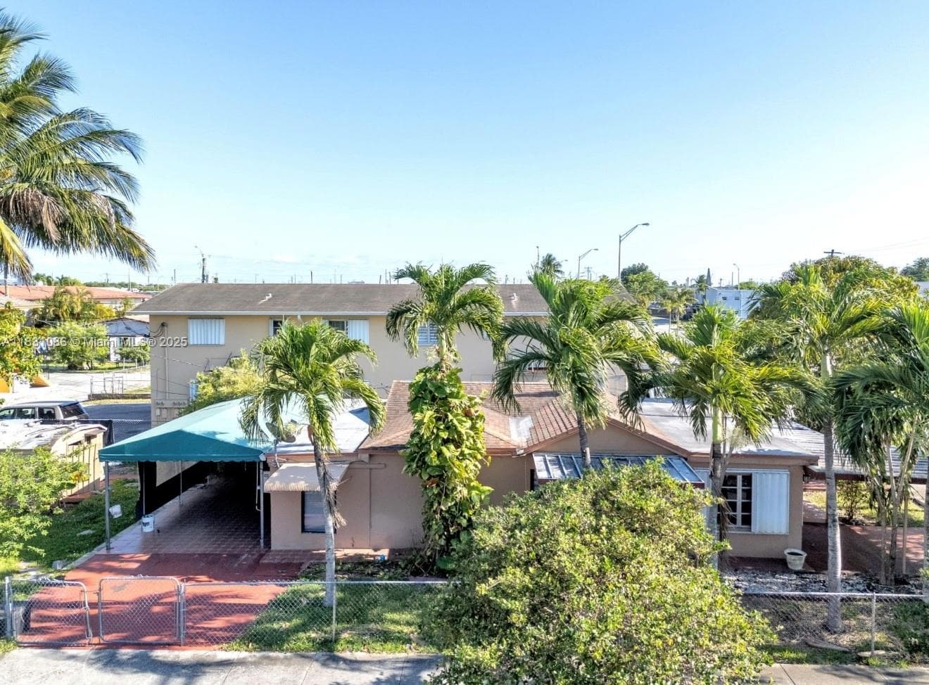 190 W 27th St, Hialeah FL 33010 — 1