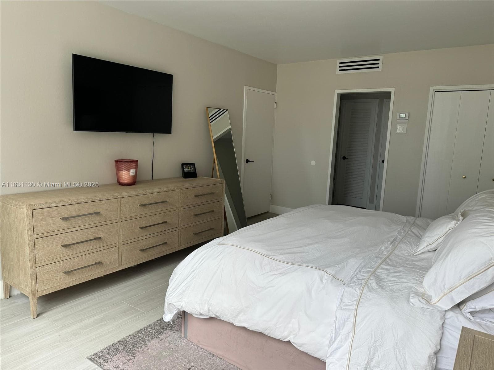 5700 Collins Ave # 3C, Miami Beach FL 33140 — 9