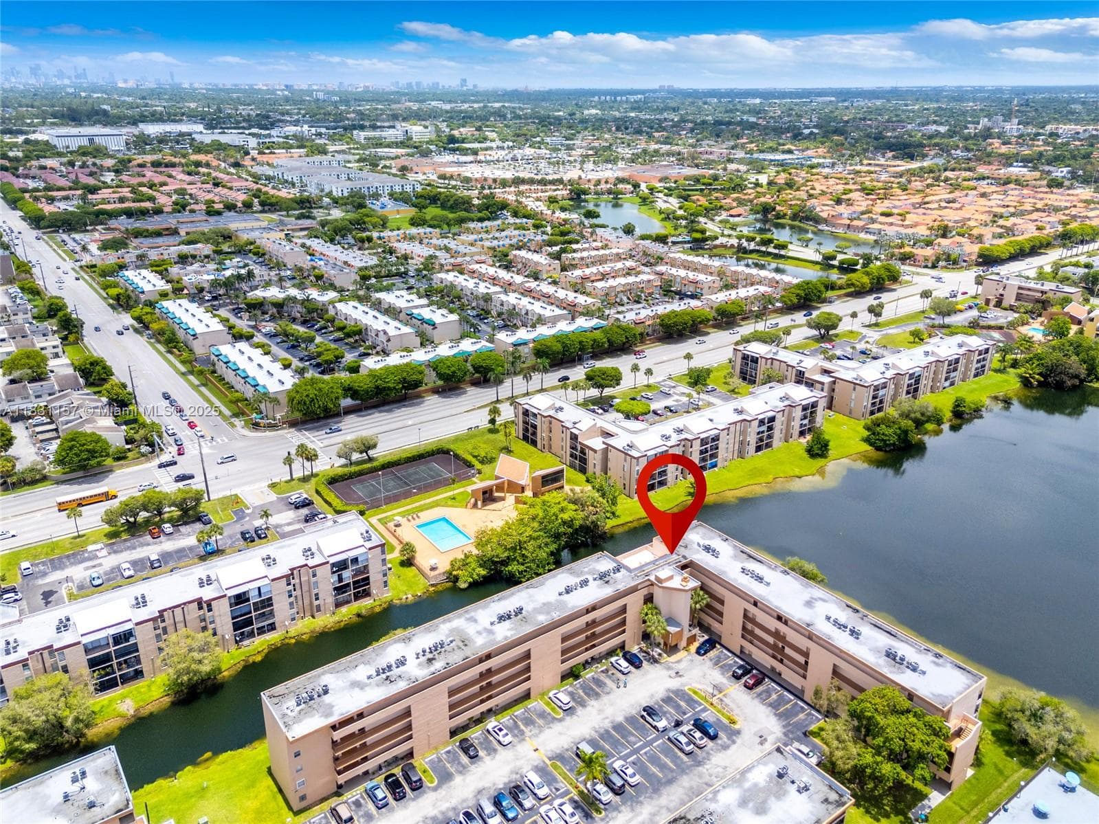 8895 Fontainebleau Blvd # 301, Miami FL 33172 — 34
