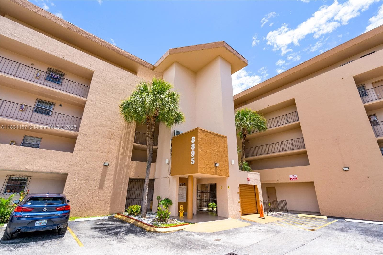 8895 Fontainebleau Blvd # 301, Miami FL 33172 — 19