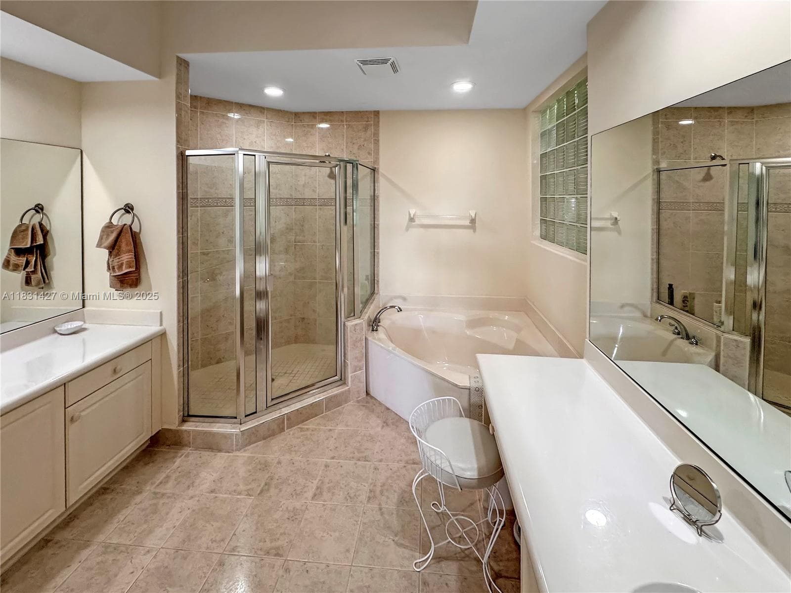 21033 NE 32nd Ave, Aventura FL 33180 — 14
