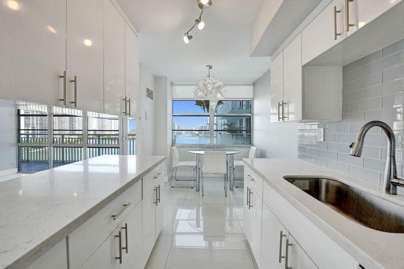 301 174th Street # 1401, Sunny Isles Beach FL 33160 — 2