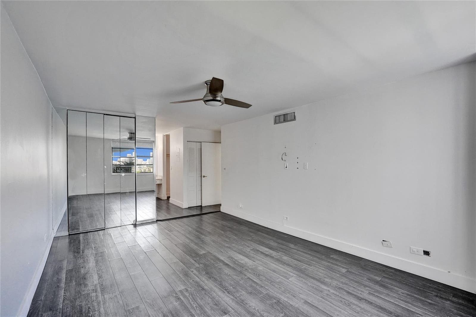 301 174th Street # 1401, Sunny Isles Beach FL 33160 — 15