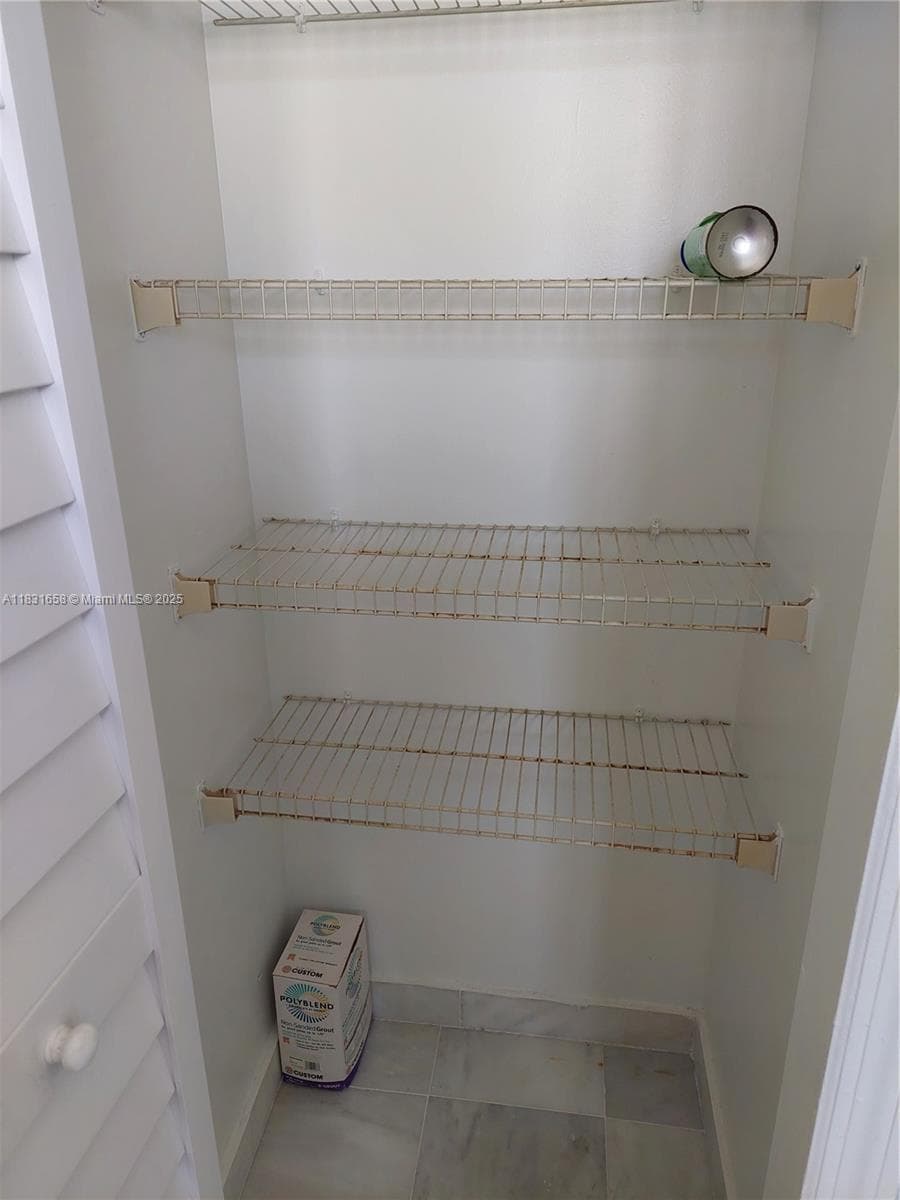 2403 W 76th St # 203, Hialeah FL 33016 — 10