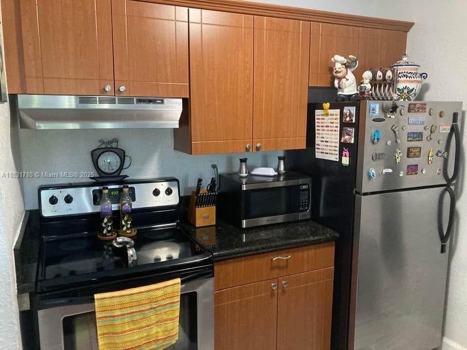 2160 SW 16th Ave # 421, Miami FL 33145 — 9