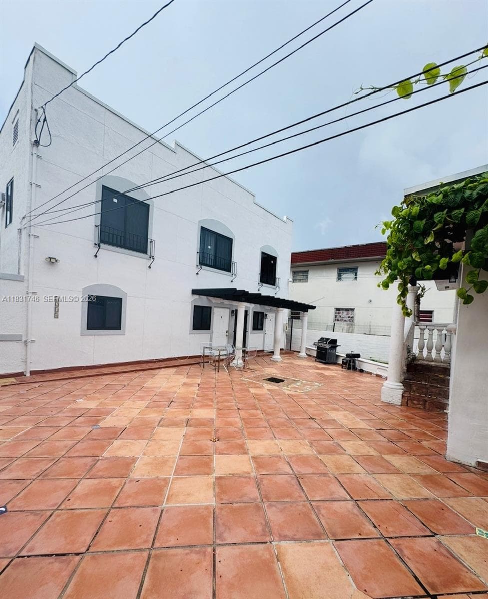 1236 SW 4th St, Miami FL 33135 — 16