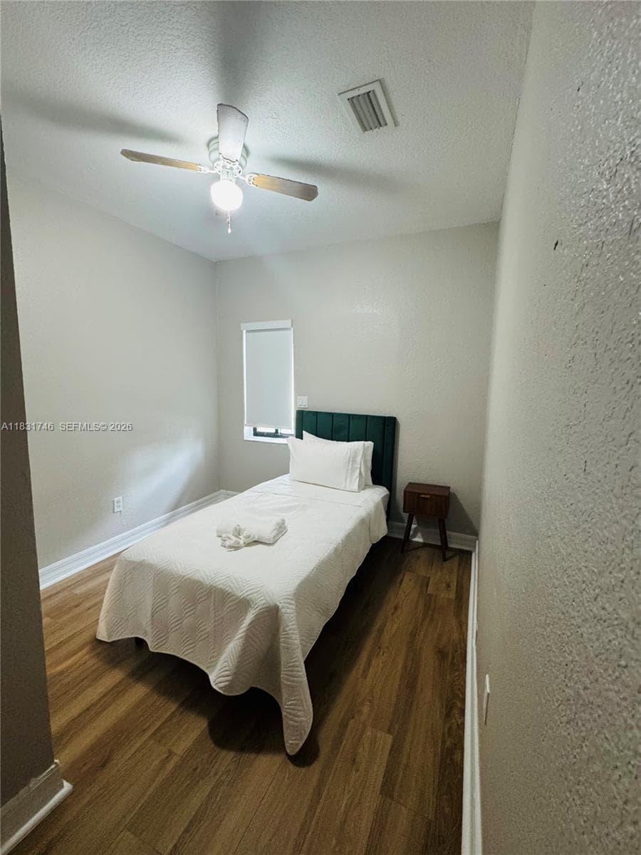 1236 SW 4th St, Miami FL 33135 — 40