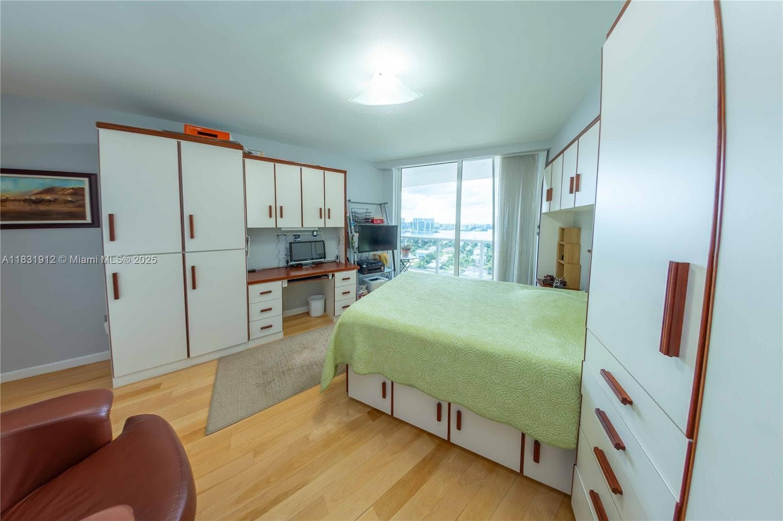 18911 Collins Ave # 2004, Sunny Isles Beach FL 33160 — 17
