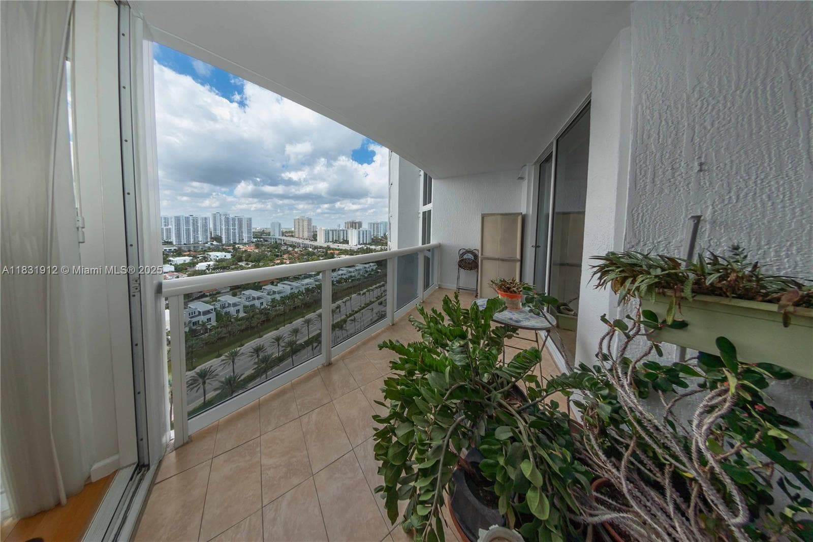 18911 Collins Ave # 2004, Sunny Isles Beach FL 33160 — 18