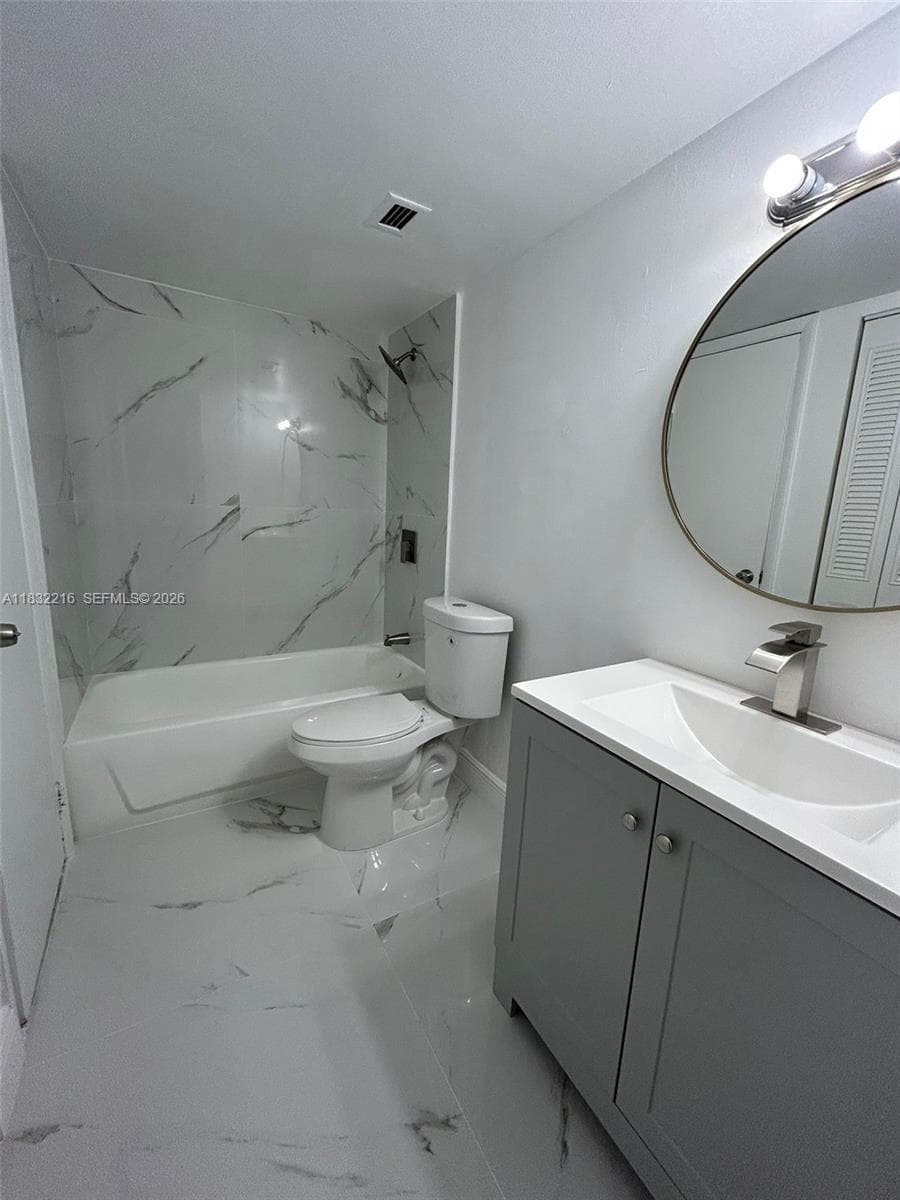 496 NW 165th St Rd # 310, Miami FL 33169 — 8