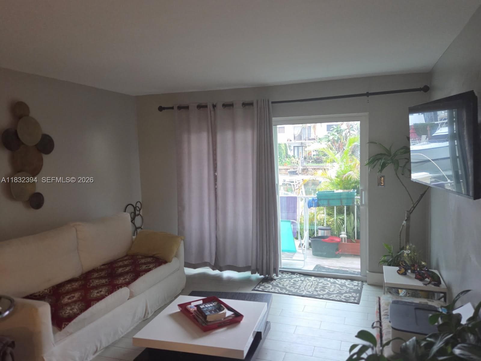 3522 NE 171st St # 104, North Miami Beach FL 33160 — 7