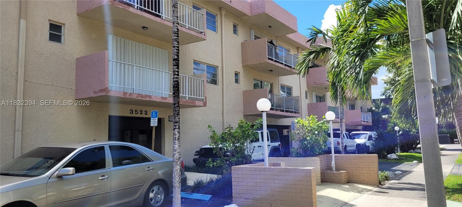 3522 NE 171st St # 104, North Miami Beach FL 33160 — 1