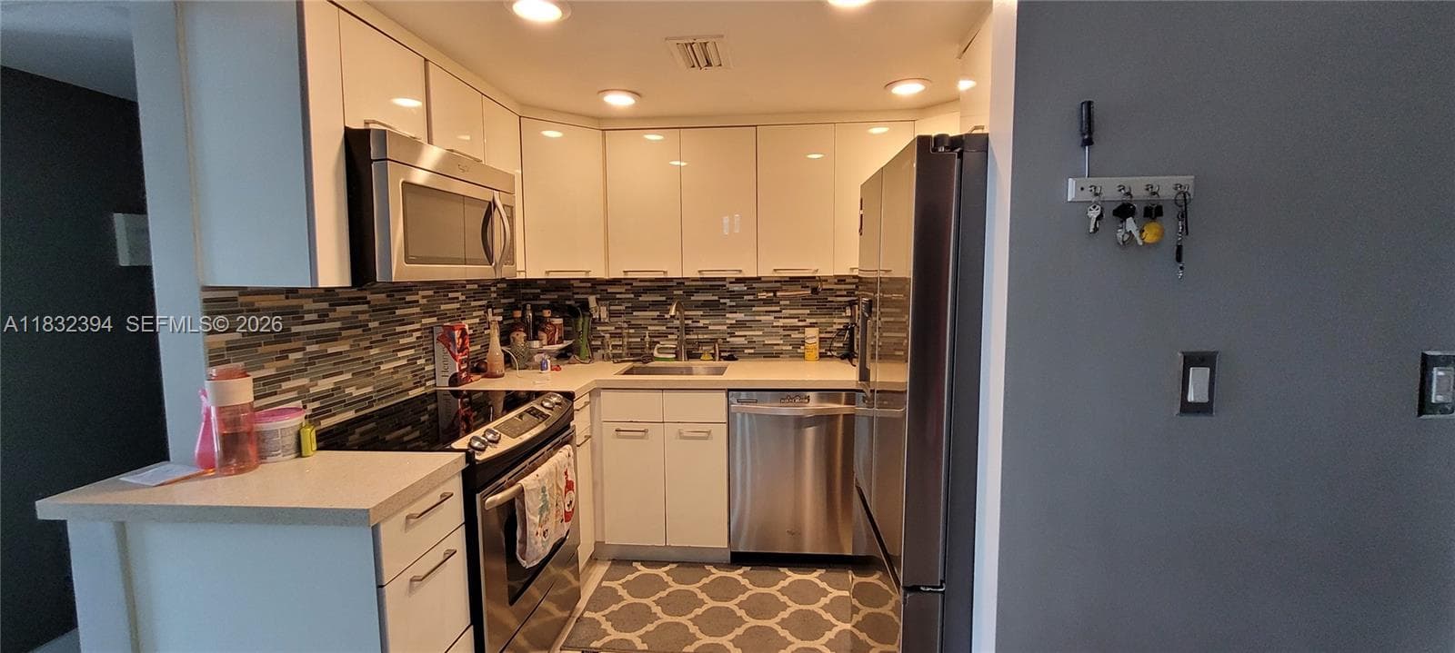 3522 NE 171st St # 104, North Miami Beach FL 33160 — 29