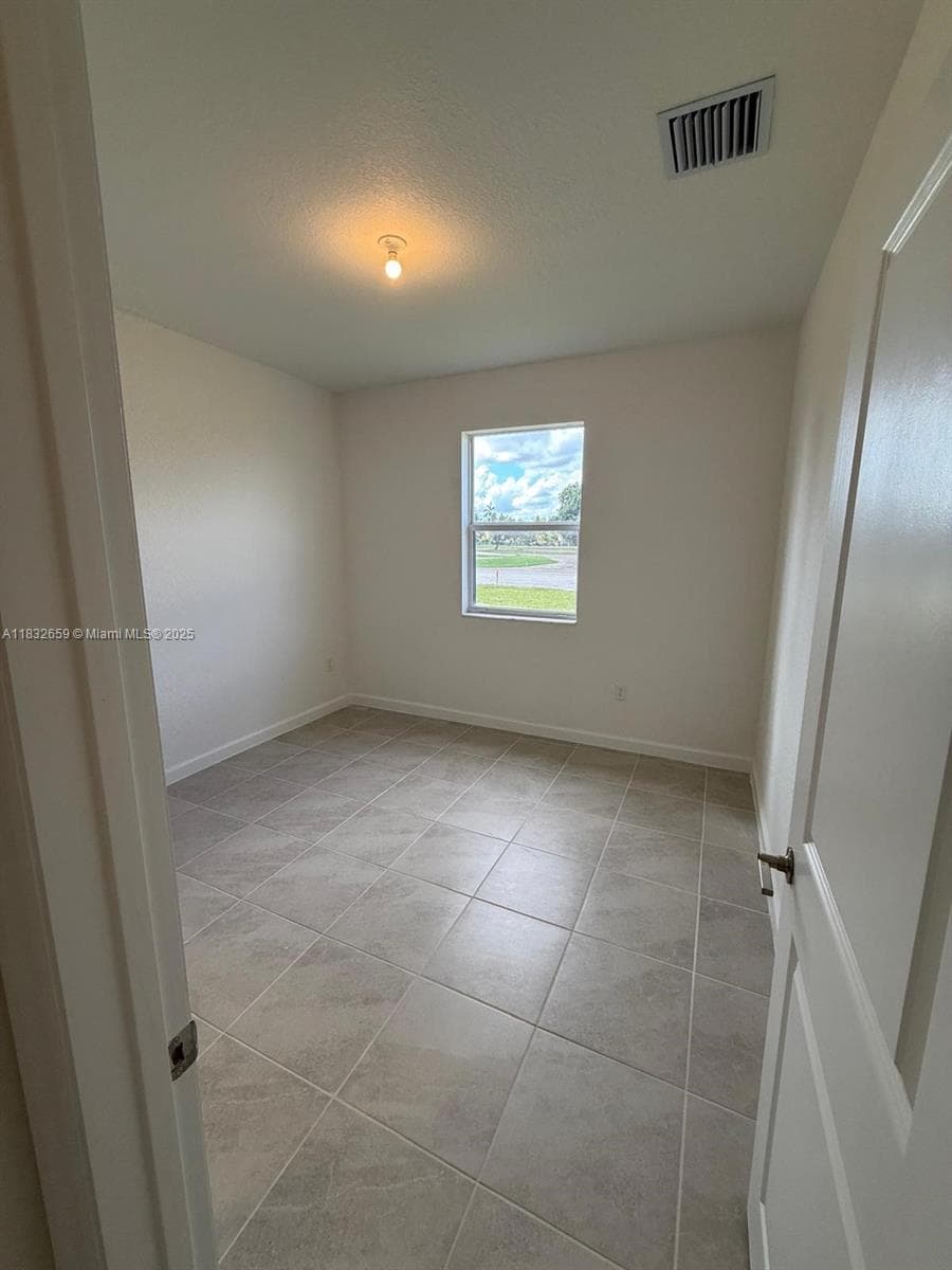 2942 SE 23rd Ave # 0, Homestead FL 33035 — 18