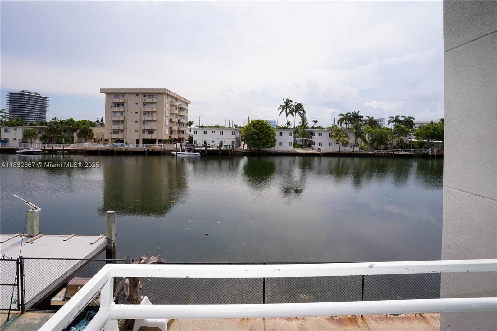 8321 Crespi Blvd, Miami Beach FL 33141 — 53