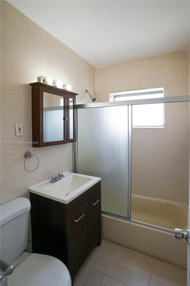 8321 Crespi Blvd, Miami Beach FL 33141 — 21