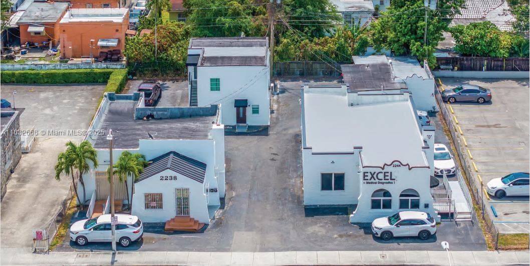 2238 NW 7th St, Miami FL 33125 — 1