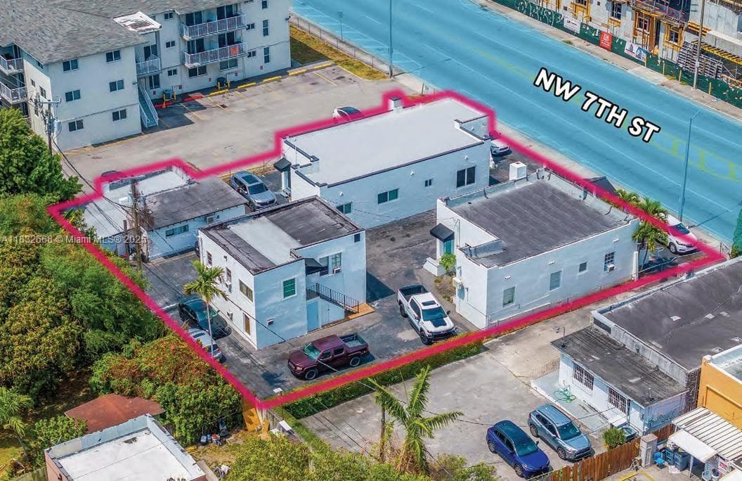 2238 NW 7th St, Miami FL 33125 — 5