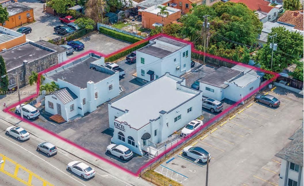 2238 NW 7th St, Miami FL 33125 — 4