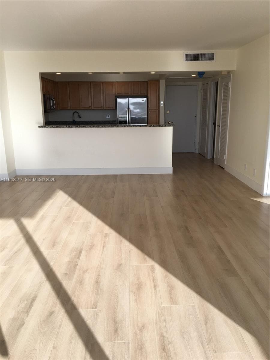 5700 Collins Ave # 6J, Miami Beach FL 33140 — 14
