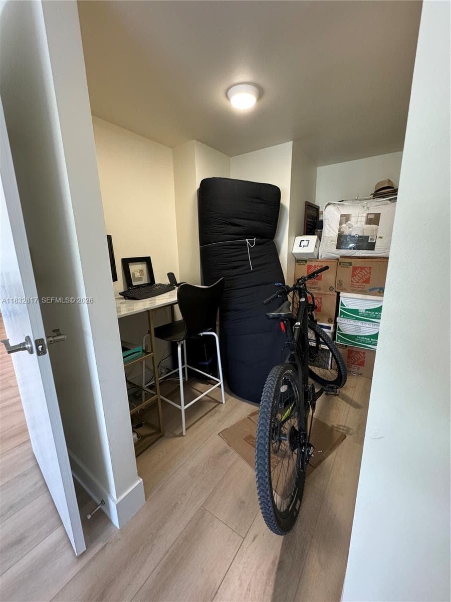 5700 Collins Ave # 6J, Miami Beach FL 33140 — 31