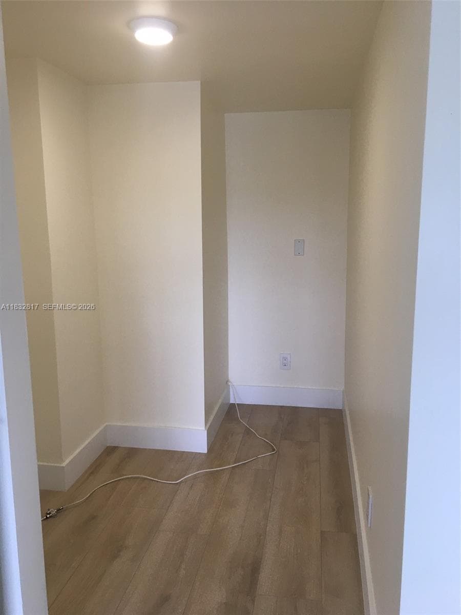 5700 Collins Ave # 6J, Miami Beach FL 33140 — 29