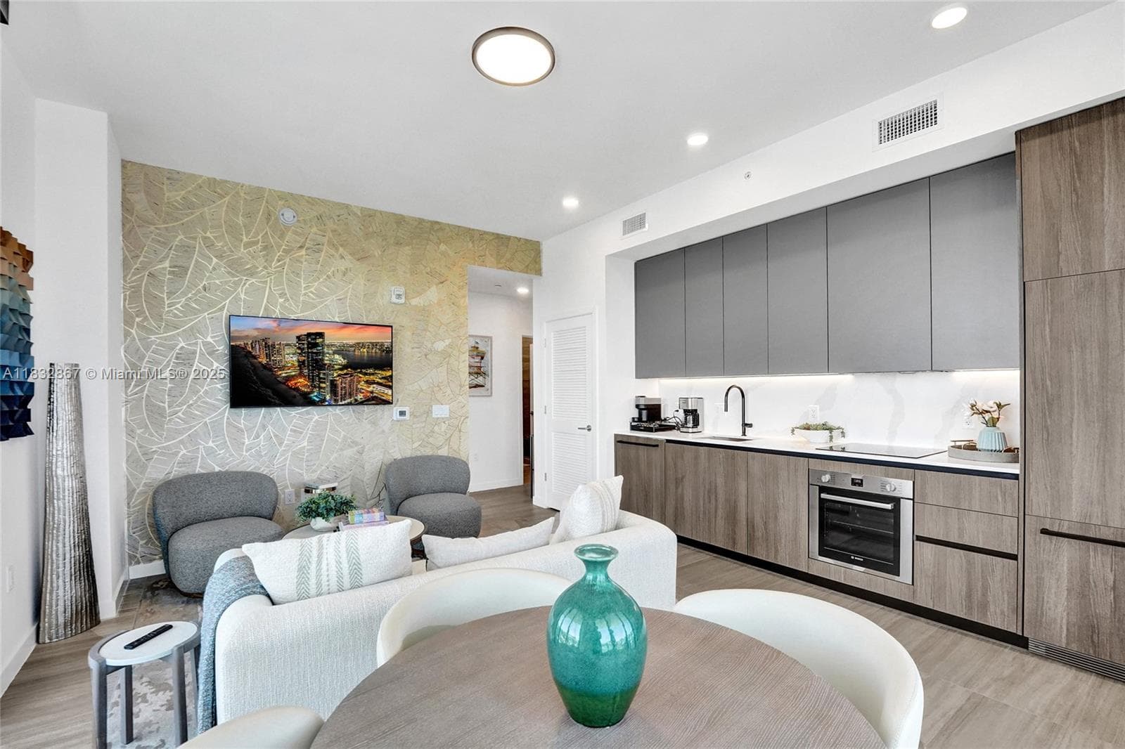 580 72 Street # 2010, Miami Beach FL 33180 — 3
