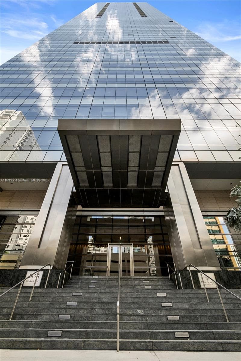 1425 Brickell Ave # 42E, Miami FL 33131 — 36