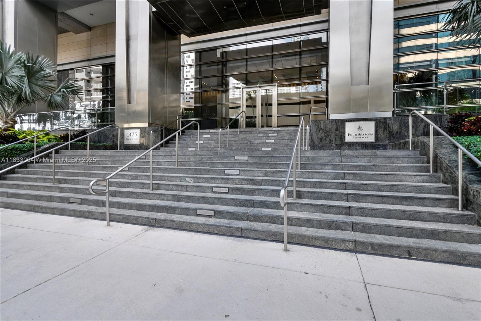 1425 Brickell Ave # 42E, Miami FL 33131 — 34