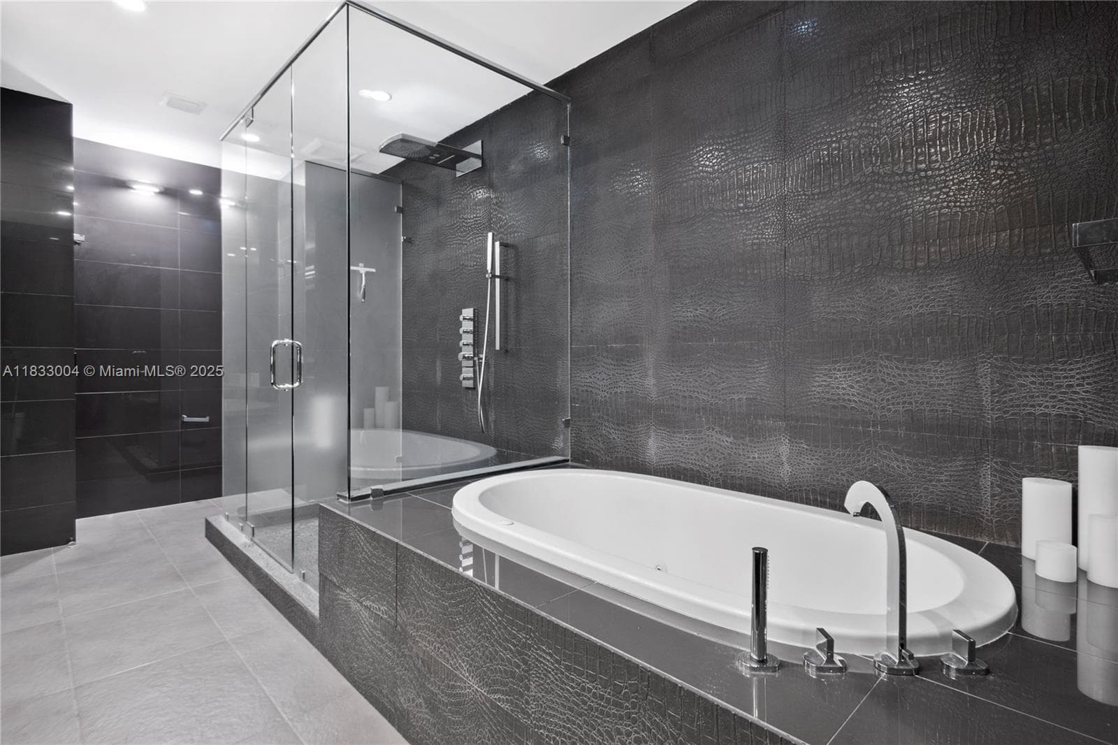 1425 Brickell Ave # 42E, Miami FL 33131 — 19