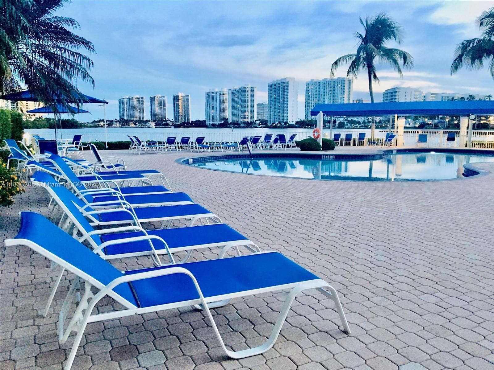 3530 Mystic Pointe Dr # 1208, Aventura FL 33180 — 14