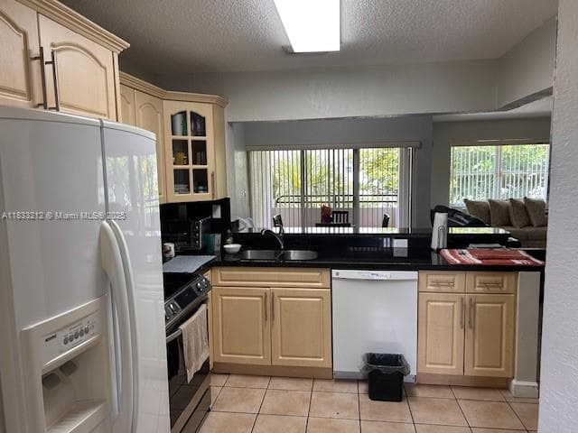 11201 NW 7th St # 204, Sweetwater FL 33172 — 3