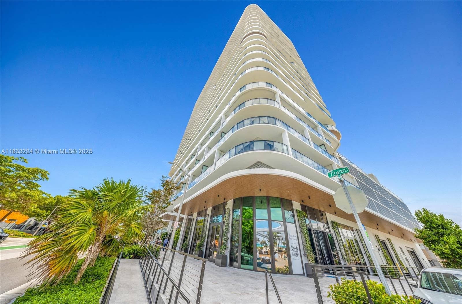 580 72 # 910, Miami Beach FL 331441 — 2