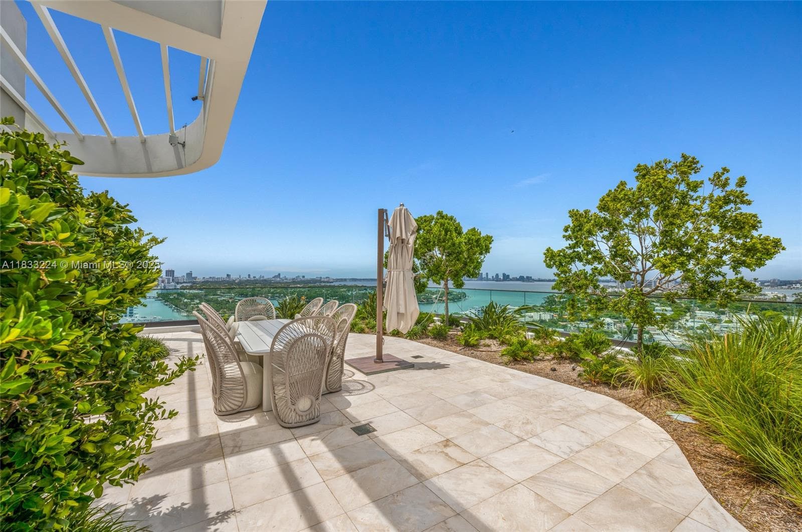 580 72 # 910, Miami Beach FL 331441 — 13