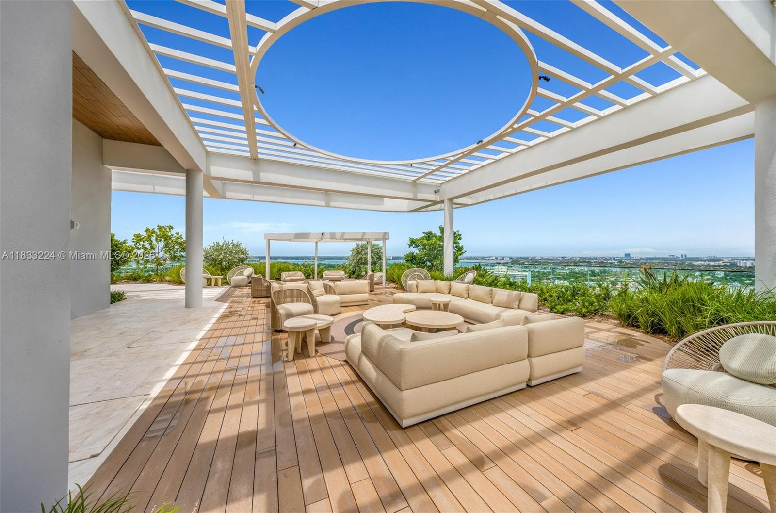 580 72 # 910, Miami Beach FL 331441 — 16