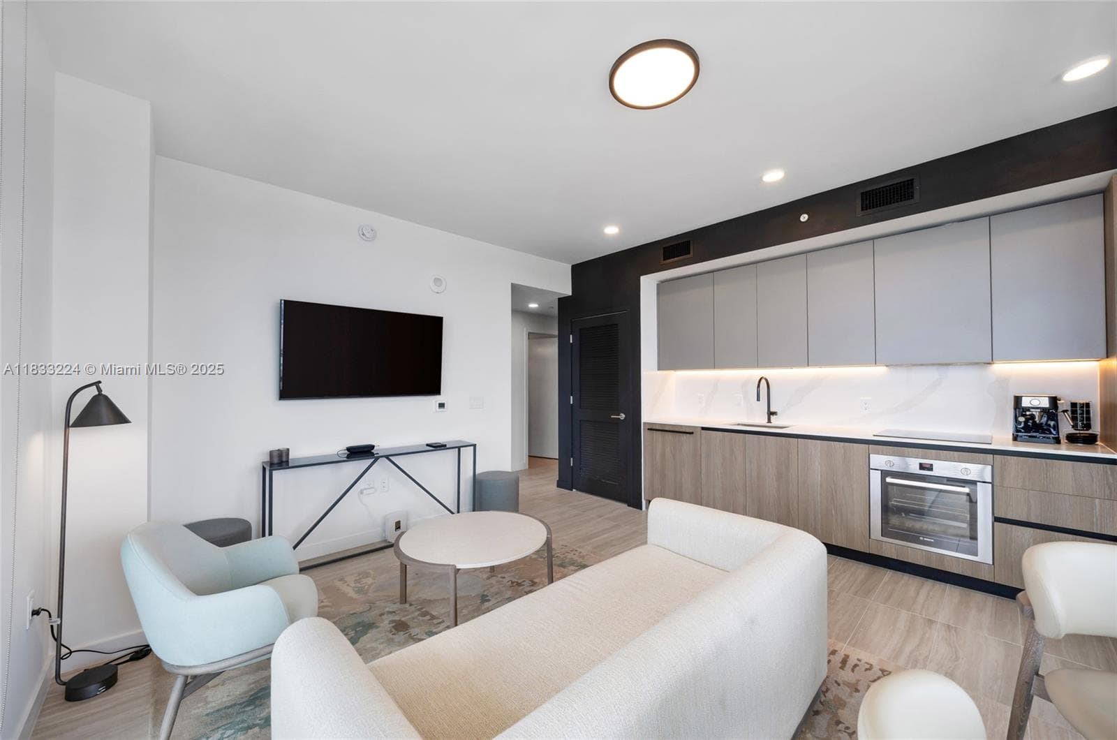 580 72 # 910, Miami Beach FL 331441 — 26