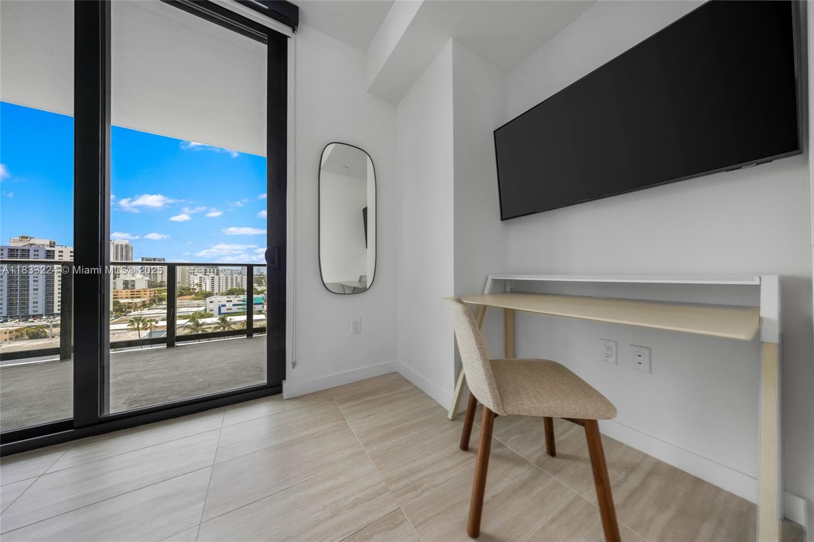 580 72 # 910, Miami Beach FL 331441 — 51