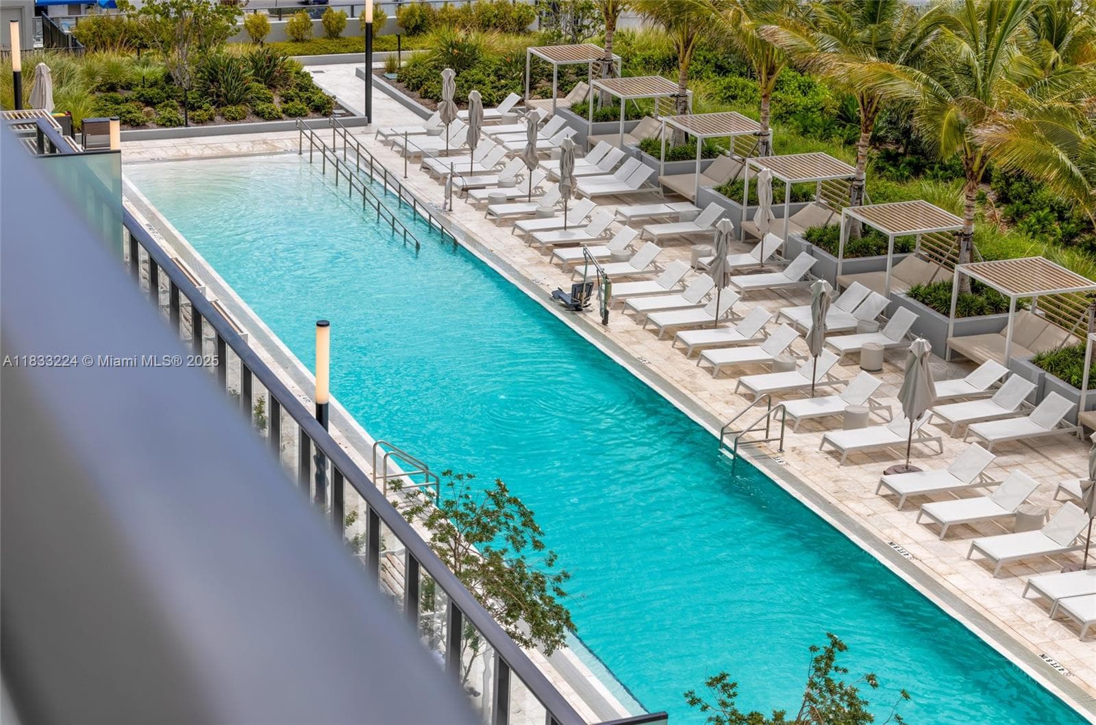 580 72 # 910, Miami Beach FL 331441 — 37