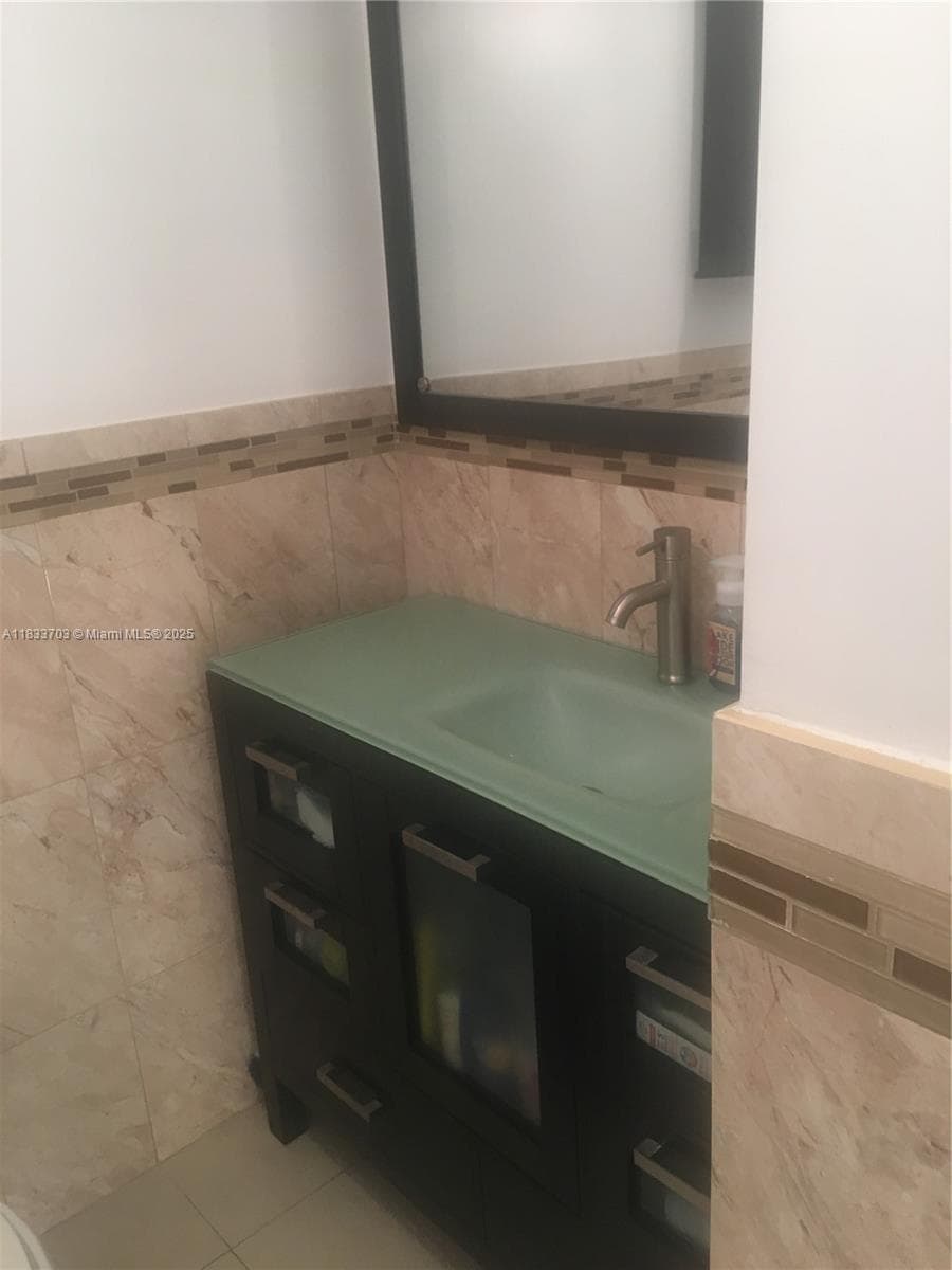 1750 NE 115th St # 608, Miami FL 33181 — 7