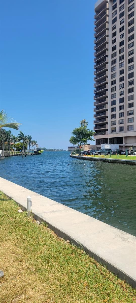 1750 NE 115th St # 608, Miami FL 33181 — 3