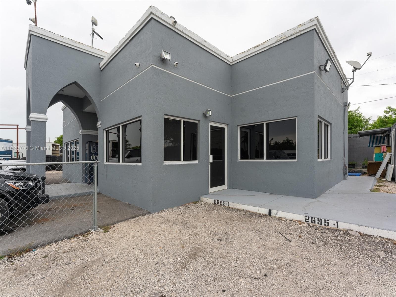2695 NW 141st St, Opa-Locka FL 33054 — 11