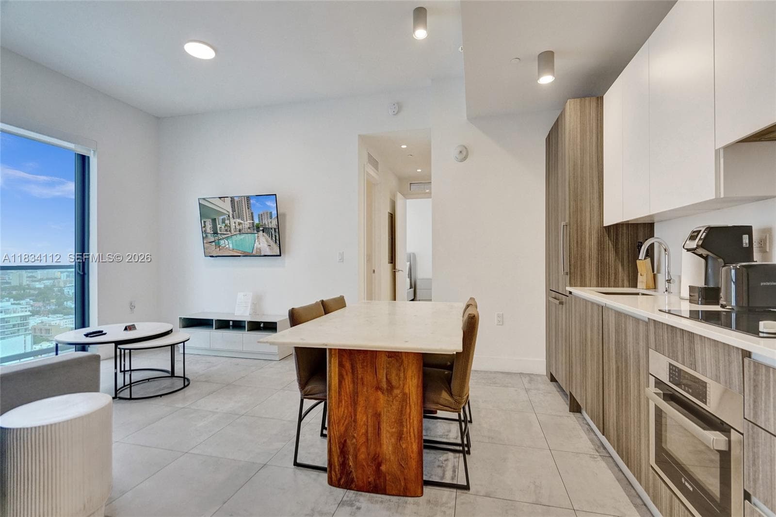 239 SW 9th St # 2203, Miami FL 33130 — 8