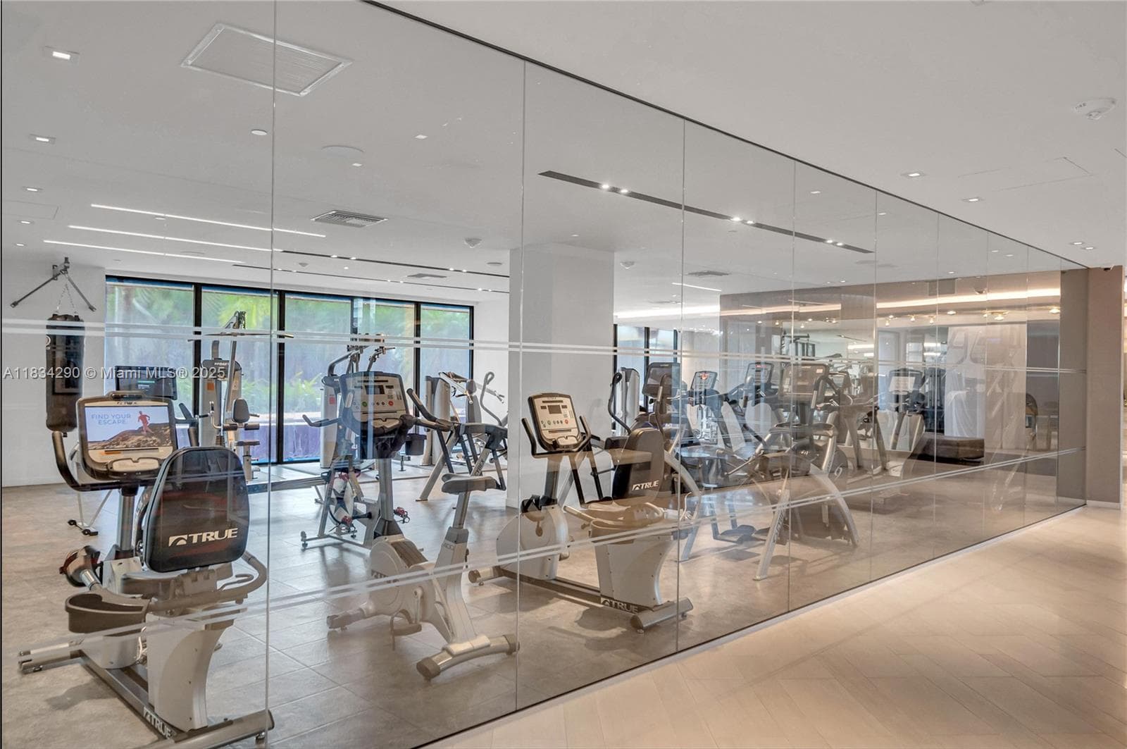 9 Island Ave # 406, Miami Beach FL 33139 — 20