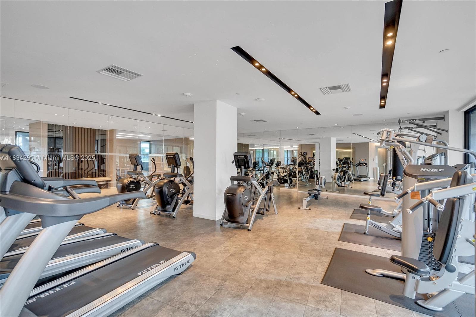9 Island Ave # 406, Miami Beach FL 33139 — 21