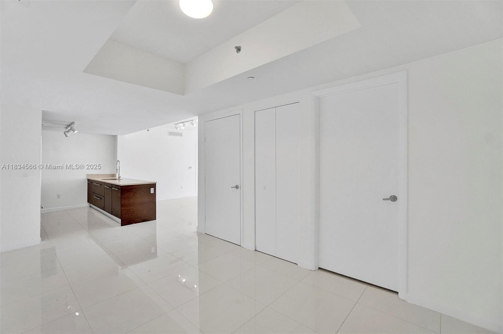 465 Brickell Ave # 4505, Miami FL 33131 — 5