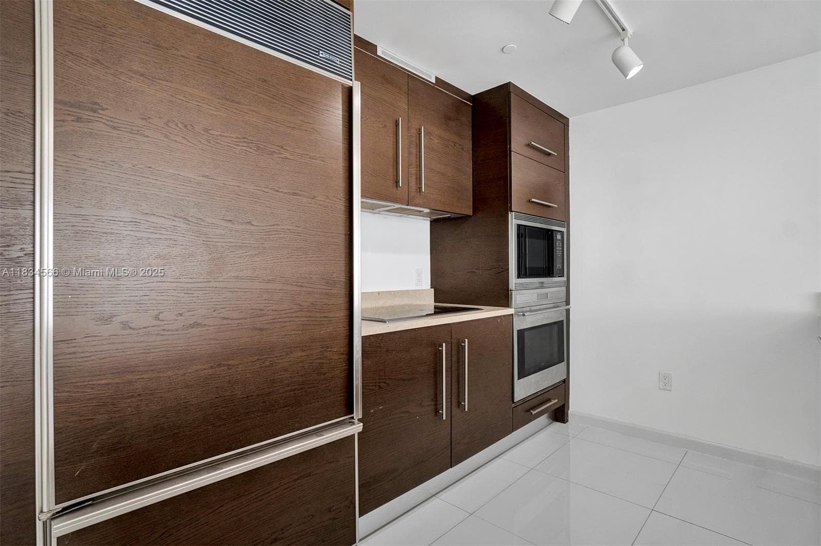 465 Brickell Ave # 4505, Miami FL 33131 — 9