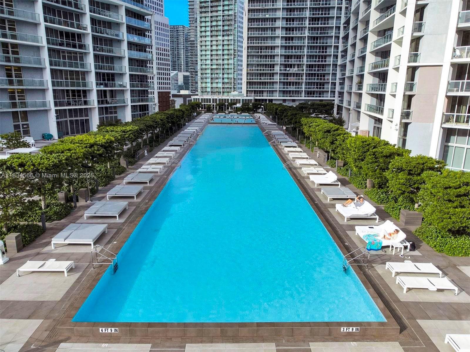 465 Brickell Ave # 4505, Miami FL 33131 — 25